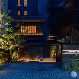 Resol Trinity 4*, Ōsaka Japan